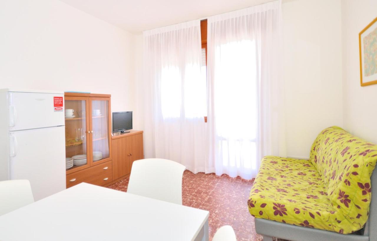 Condominio Malta Бибионе Экстерьер фото